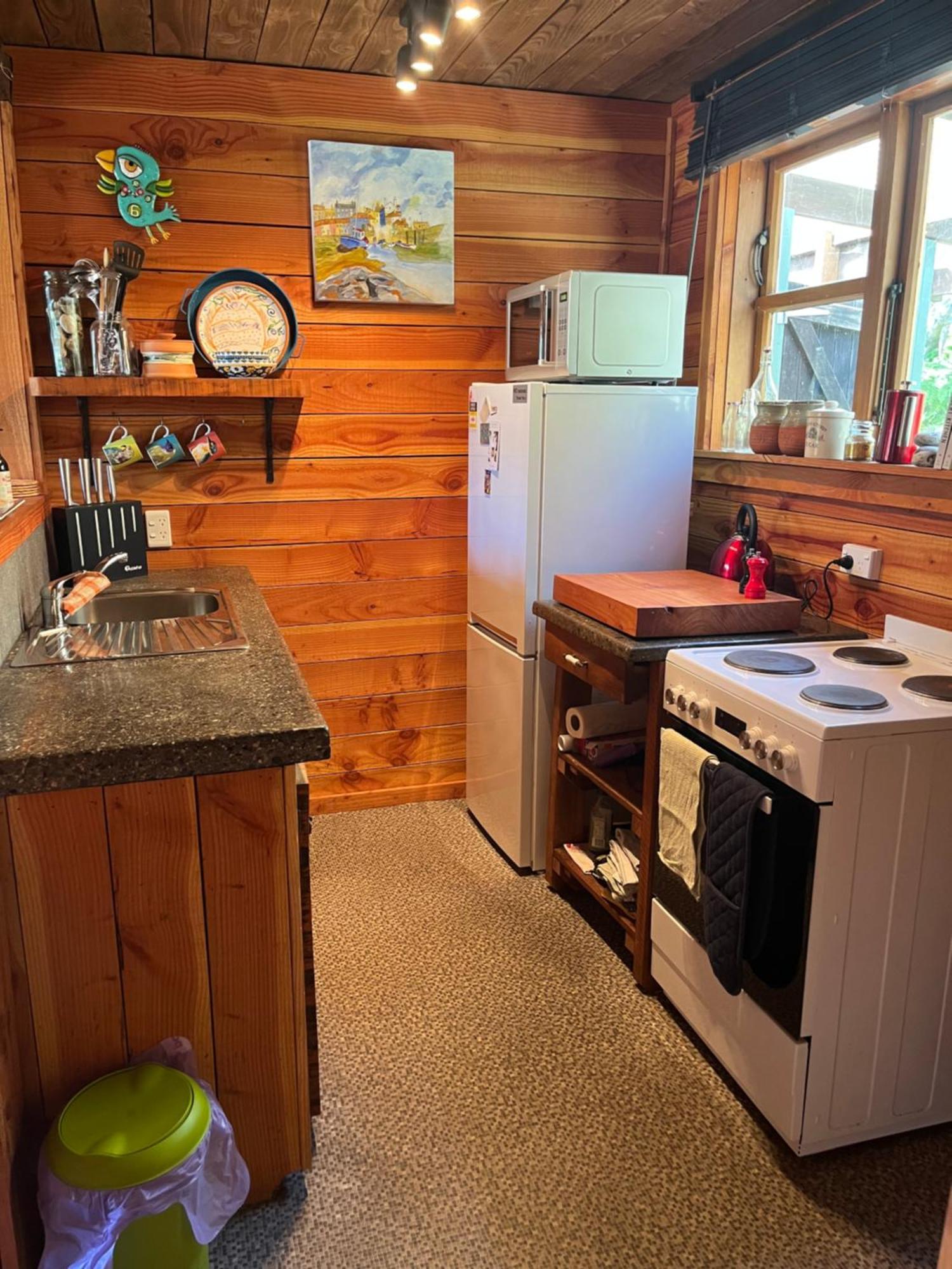 Holiday home Classic Kiwi Bach Granity